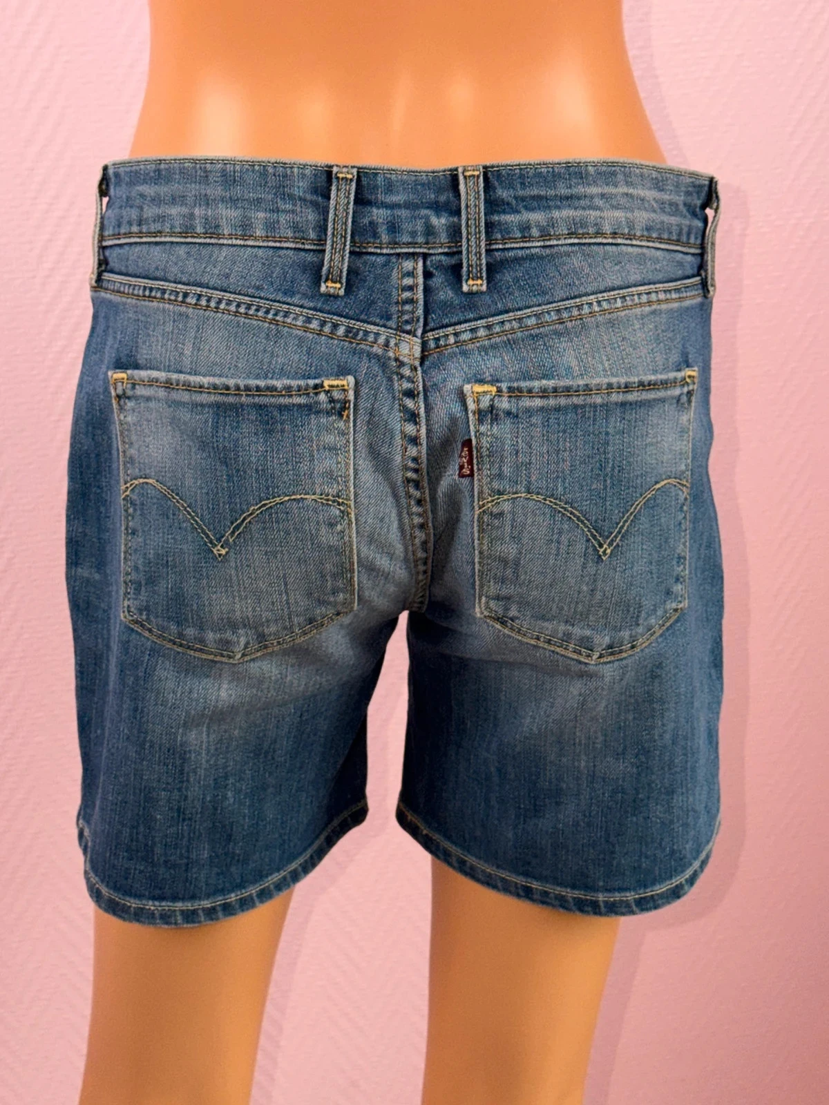 Short feminino Levi's tamanho 26 em muito bom estado – photo 6